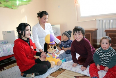 МЕҲР-МУРУВВАТДАН КЎНГЛИ ОБОД БЎЛАЁТГАН БОЛАЖОНЛАР