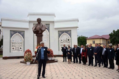 ШЕЪРИЯТ БАЙРАМИ